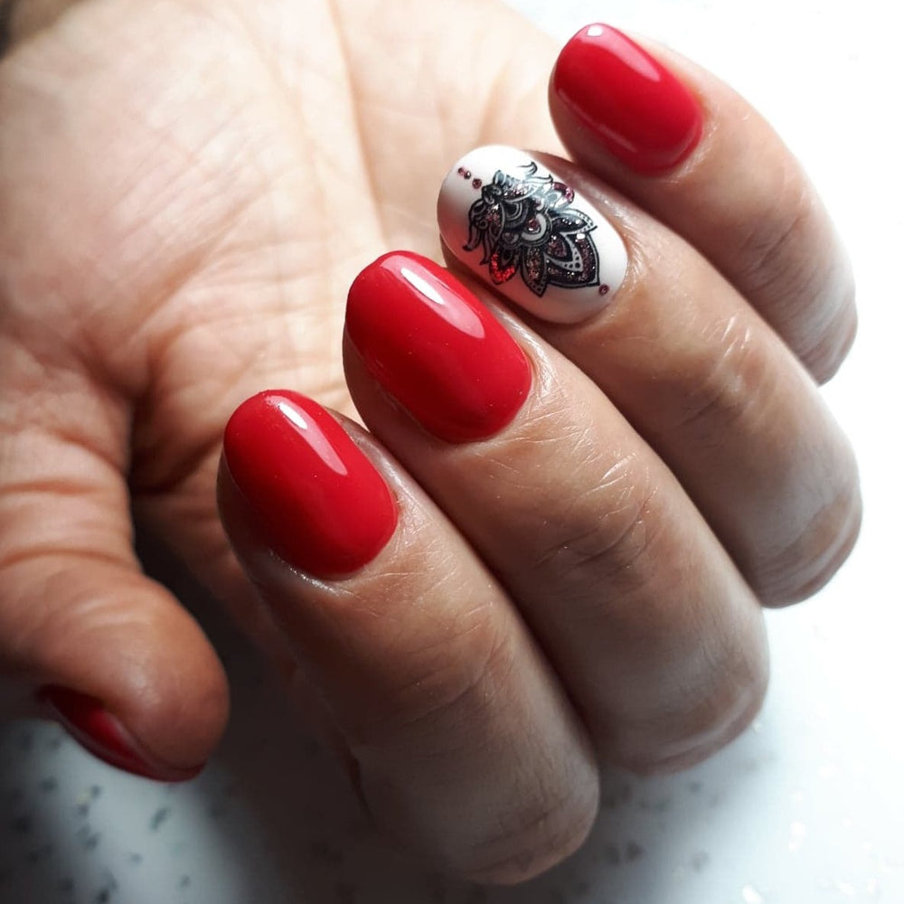 BIS Pure Nails nagu dizaina slaideri uzlīmes MELNĀS MEŽĢĪNES B11