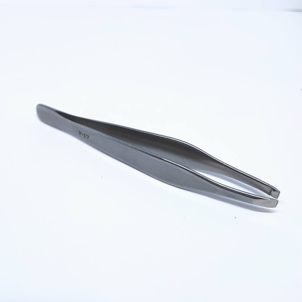 STALEKS Eyebrow tweezers P-17