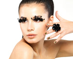 Strip flare lashes in line for make-up, SAVANNA
